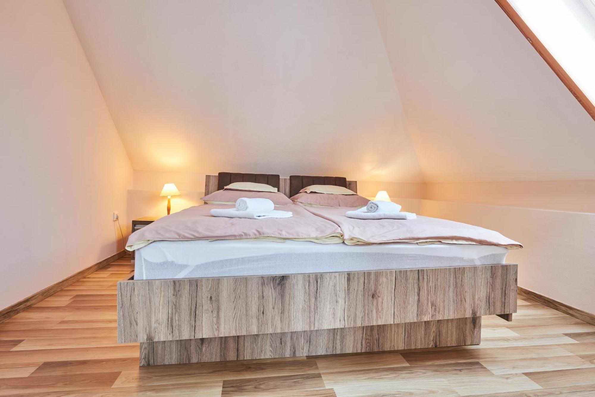 Ada Apartmanhaz Hajdúszoboszló Екстериор снимка