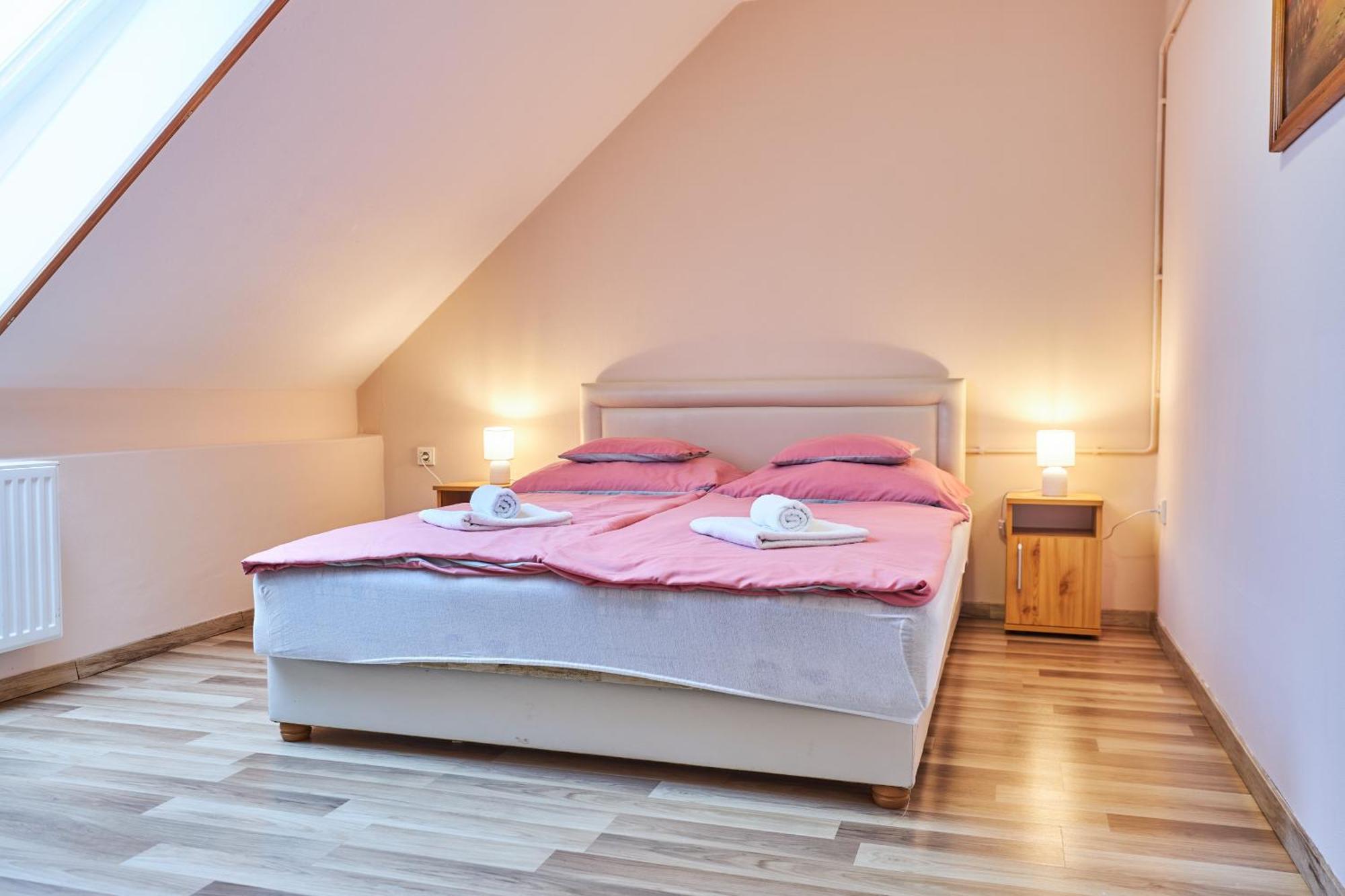Ada Apartmanhaz Hajdúszoboszló Екстериор снимка